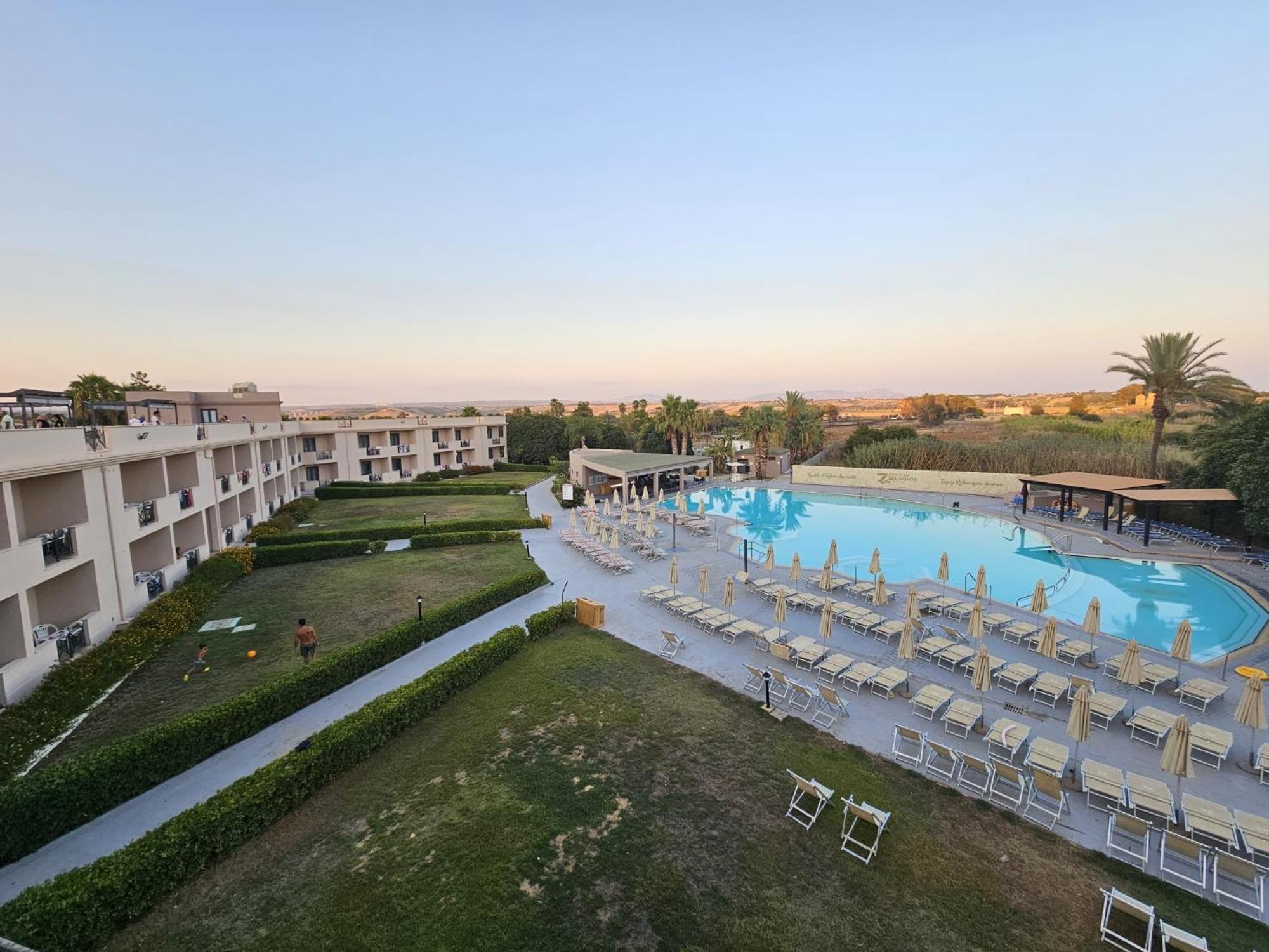 Zeta Club Selinunte Hotel Маринела ди Селинунте Екстериор снимка